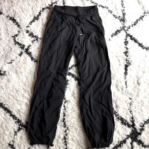 Lululemon studio pants *lined